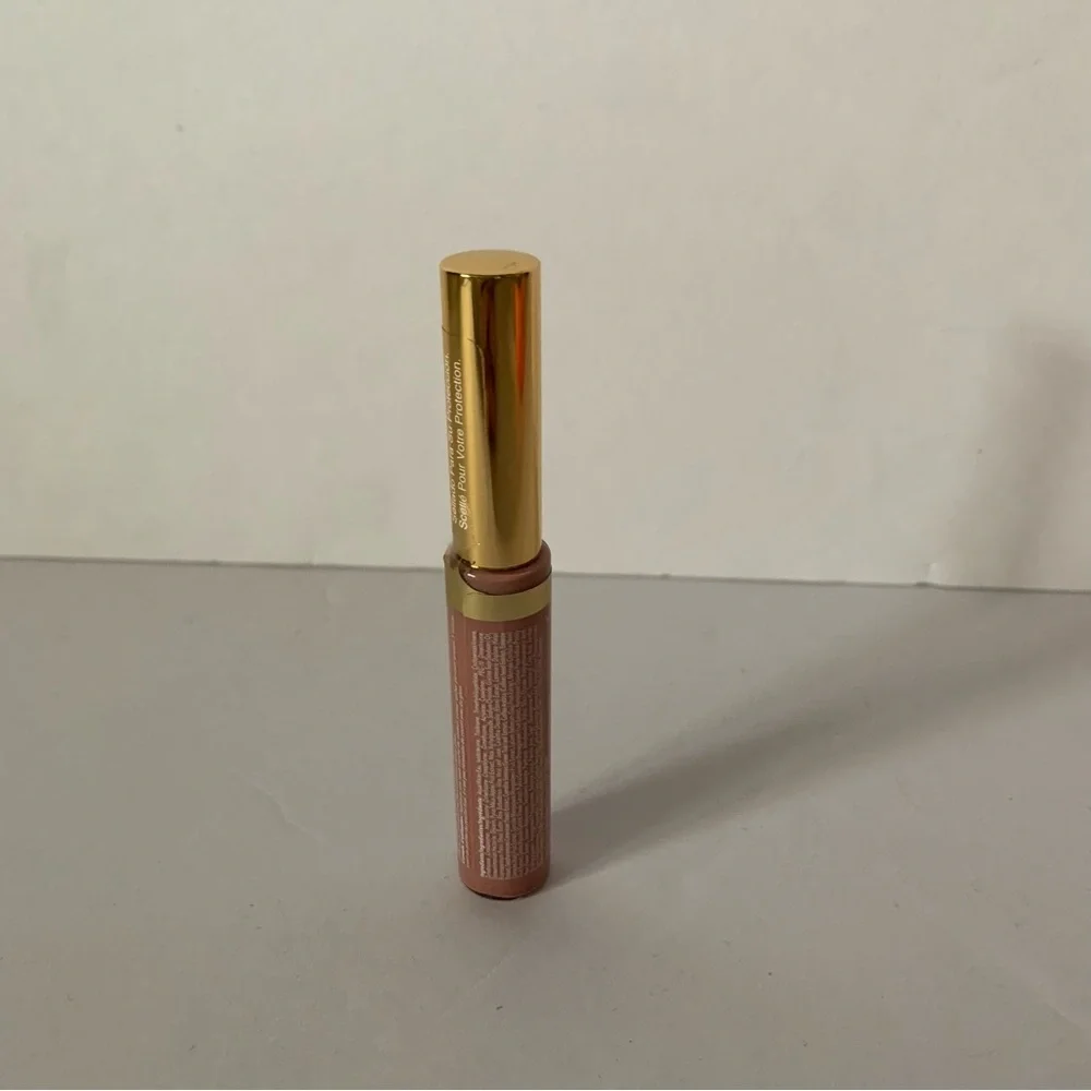 NWT. SeneGence HydraMatte Lipstick - Praline Rose